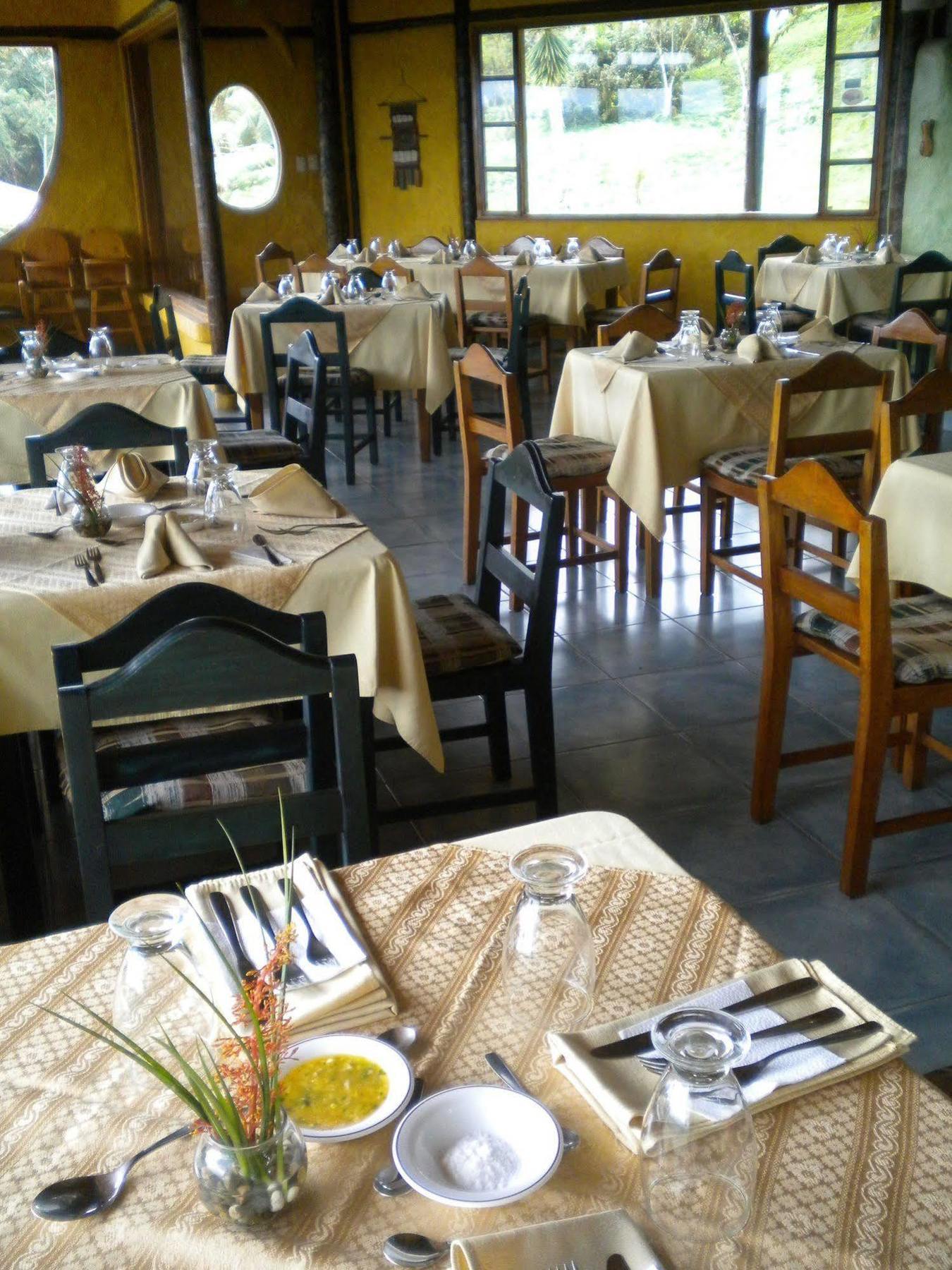 Hosteria "El Encanto" San Miguel de los Bancos Exteriör bild